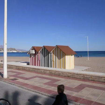 Sant Pere 166 *